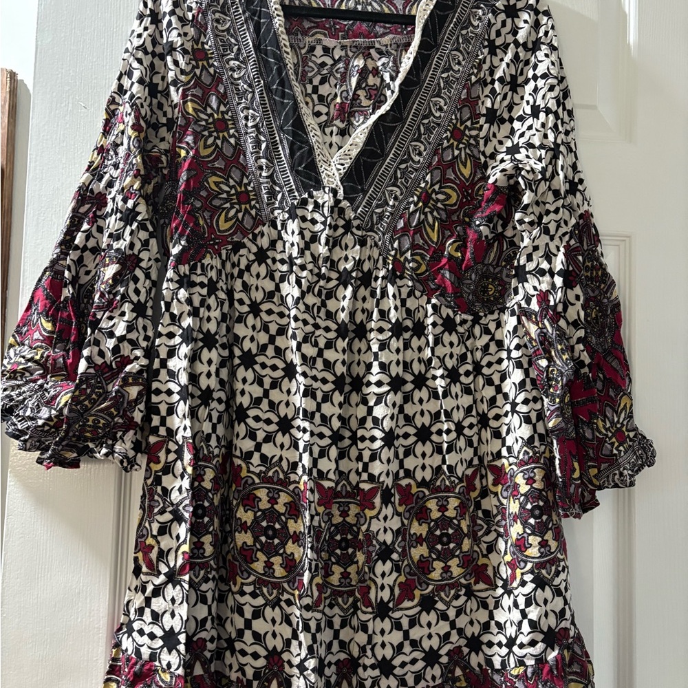 Umgee Pink and Cream Geometric Blouse